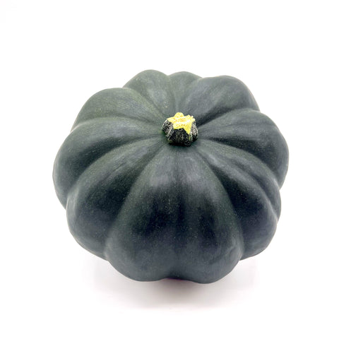 Certified organic Acorn Squash from Barefoot Farms in Florida. A flavorful, nutrient-rich winter squash perfect for roasting, stuffing, or soups. Locally grown for fresh, healthy meals.